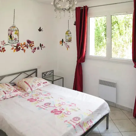 Ferienhaus Ferran 370s 펜션 세르비온